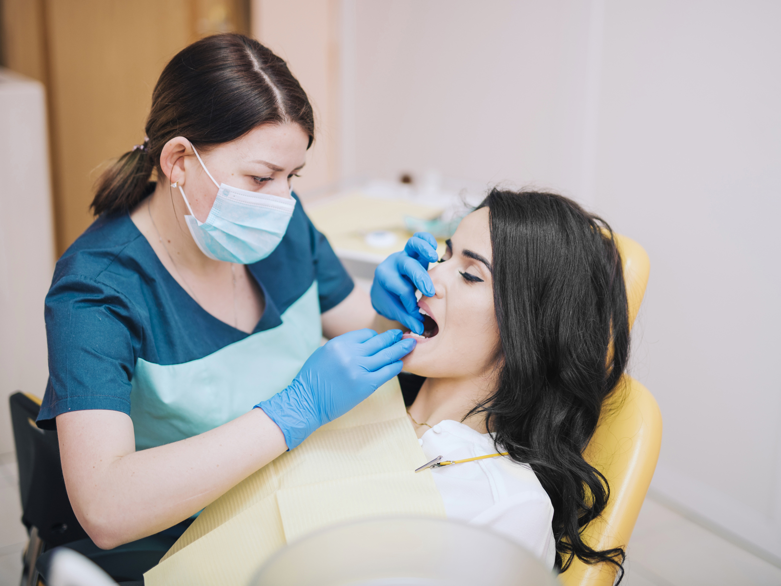 Pros And Cons Of Root Canals Vs Extractions