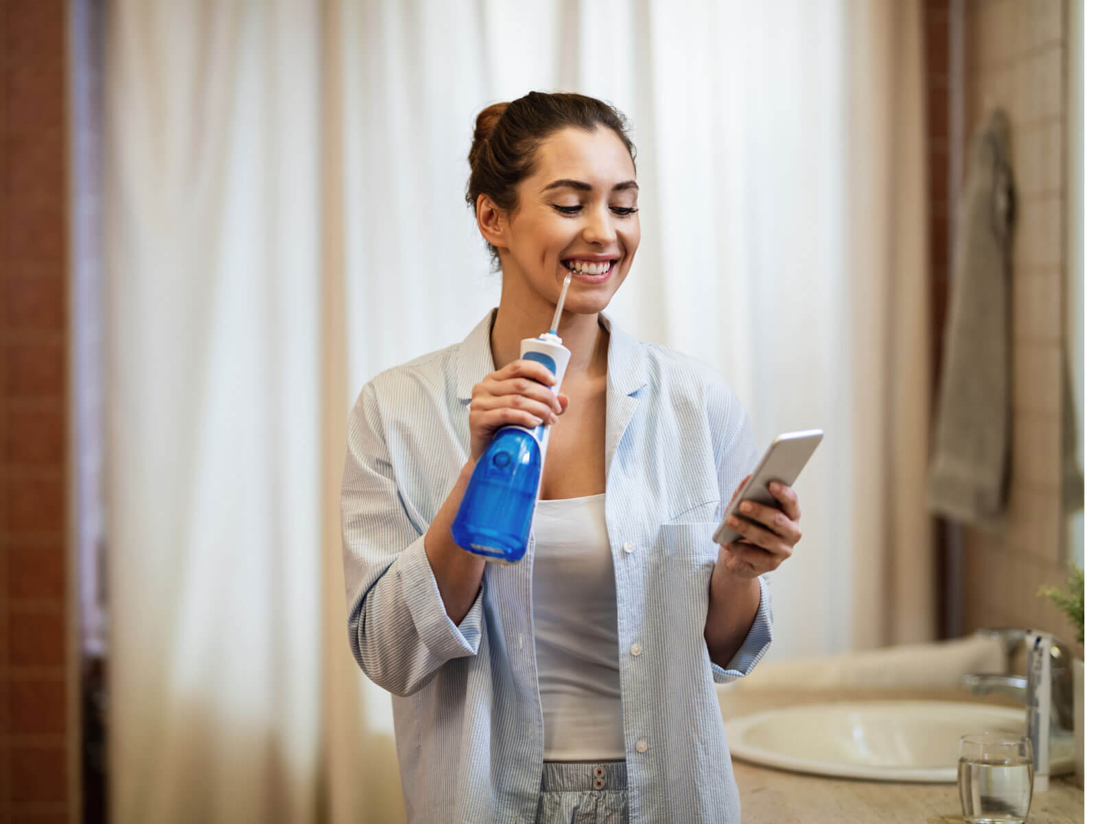 Water Flossers vs. Dental Floss: Which Is Better for Your Teeth?